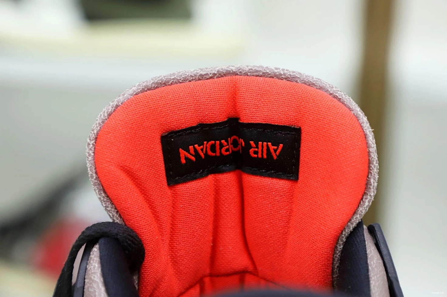 JORDAN HAZE' 'TAUPE AIR RETRO 4 0215